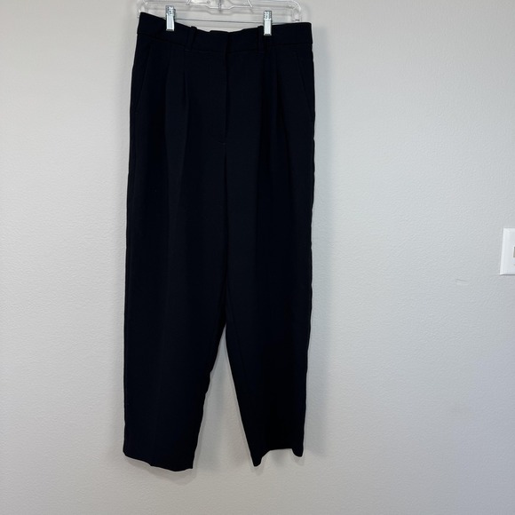 Aritzia Pants - Aritzia Wilfred The Effortless Pant Women's Size 10 Black Pleated High Rise